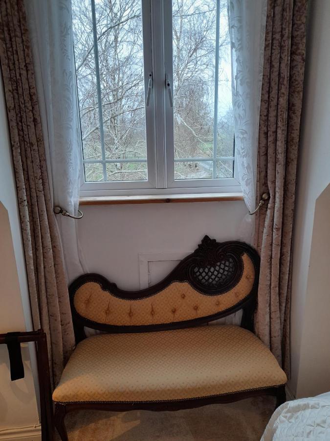 Annaswood B&B Cahir Exterior photo